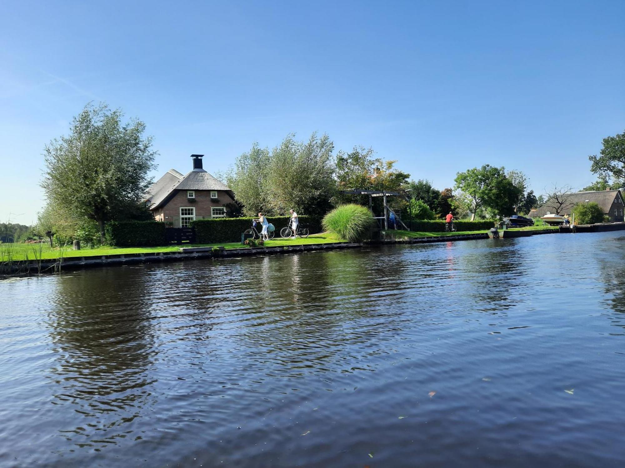 Hoeve Montigny B&B Giethoorn Exterior photo